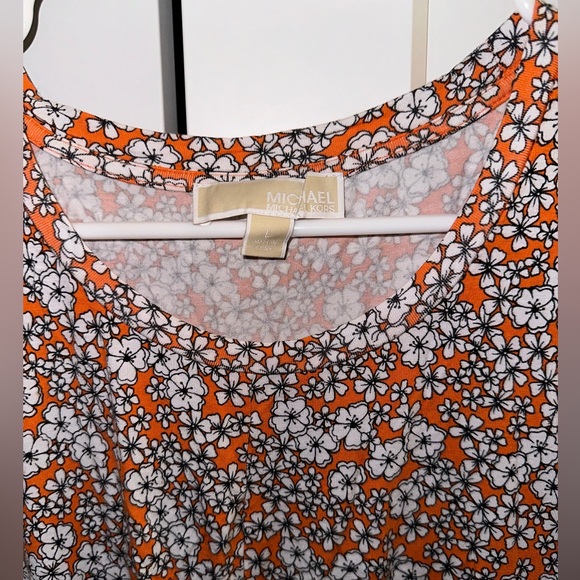 Michael Kors Red Orange with White Flowers Women Ruffled Blouse Size L - Picture 4 of 5